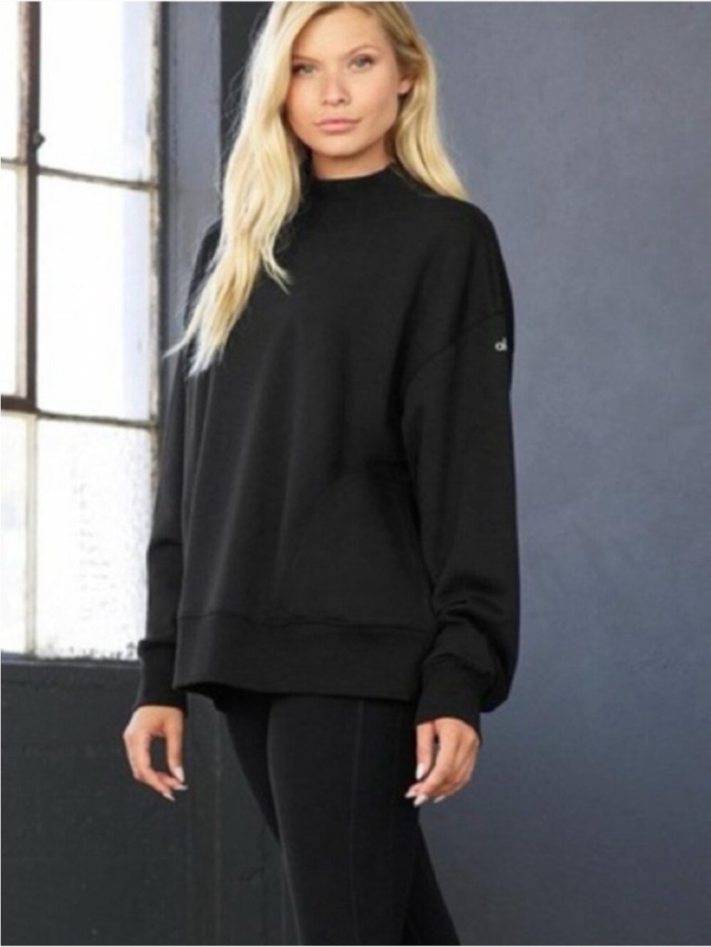 Alo Yoga Refresh Mockneck Sweatshirt with Pockets Oversized Black Small